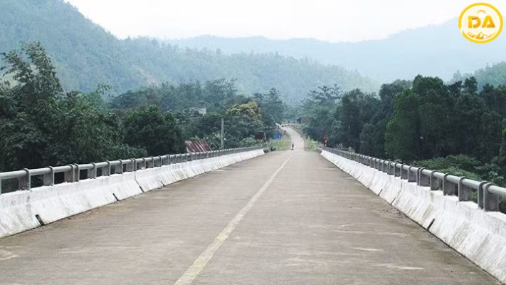Cầu Sê Păng Hiêng đường mòn Hồ Chi Minh nháy tây
