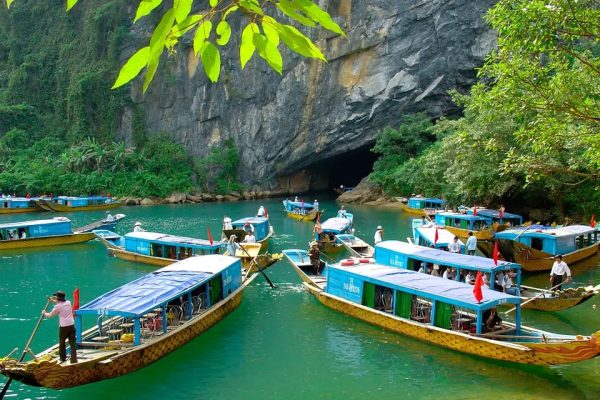 Cửa vào đọng phong nha