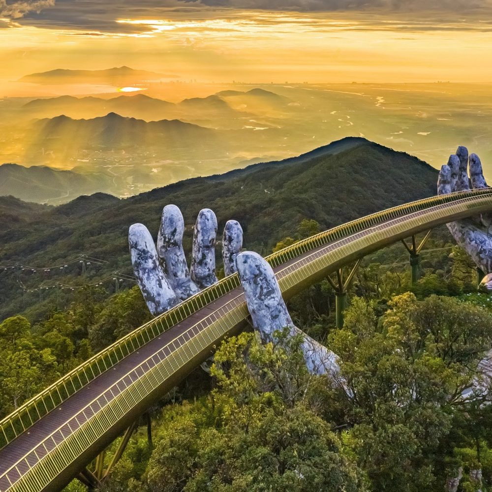 QUẢNG BÌNH – ĐÀ NẴNG – PHỐ CỔ HỘI AN - SHOW DIỄN THỰC CẢNH KÝ ỨC HỘI AN - RỪNG DỪA BẢY MẪU - VINWONDER NAM HỘI AN - BÀ NÀ HILLS - QUẢNG BÌNH