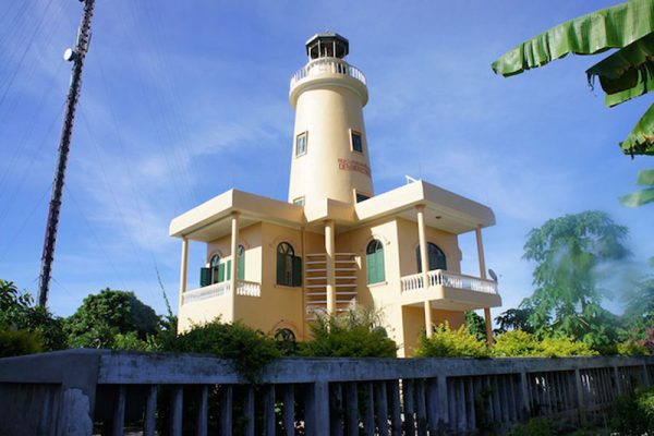 Ngọn hải đăng trên đảo cồn cỏ