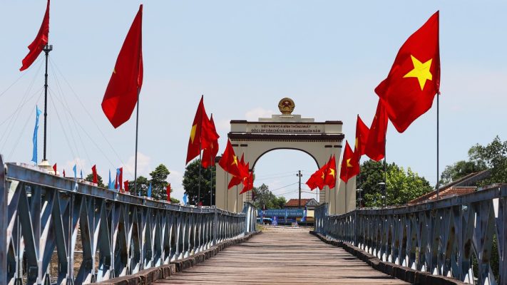 Cầu Hiền Lương