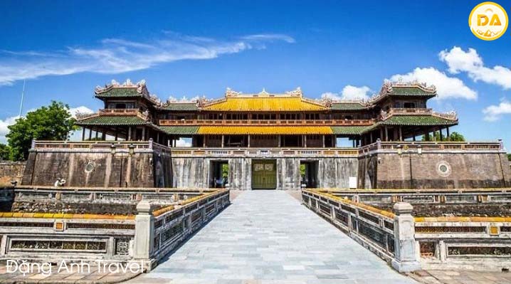 Ngọ môn đại nội Huế