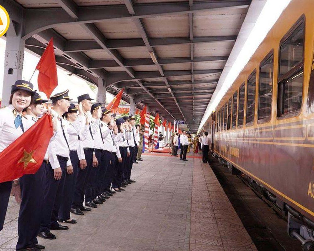 TOUR ĐỒNG HỚI – HUẾ  TRẢI NGHIỆM TÀU DI SẢN